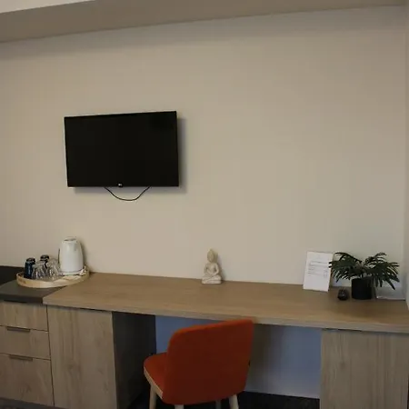 Easy 게스트하우스 3*